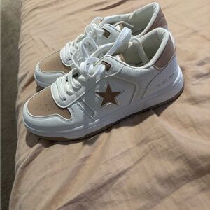 Vintage Havana White and Tan Sneakers